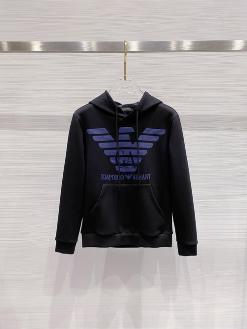 Armani Casual Long-Sleeved Hooded Sweatshirt