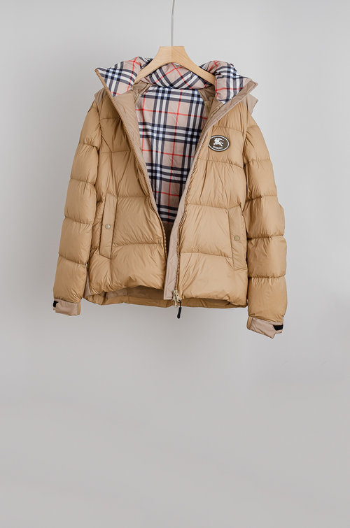 Burberry Detachable Sleeve 2-in-1 Down Jacket