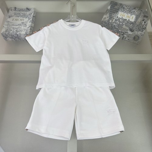 Burberry Unisex Kids Plaid Knight-Embroidered Cotton Set