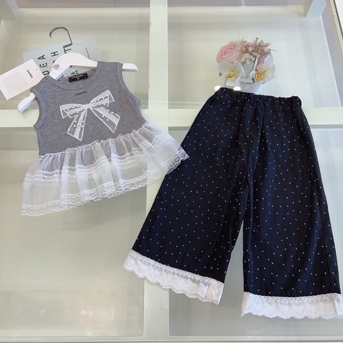 Chanel Girls Knit Set - Sleeveless Lace Trim Top & Cropped Pants 