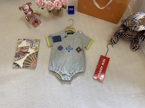 LV Unisex Organic Cotton Baby Onesie, Eco-Print & Stylish