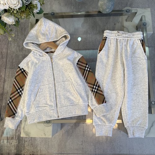 Burberry High-End Unisex Kids Cotton Set with Plaid Sides