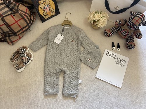 Moncler Unisex Baby Knit Onesie & Hat Set - Fleece-Lined Cotton, Comfortable Stylish