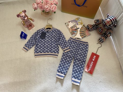 LV Unisex High-End Kids Knit Color-Block Romper Set